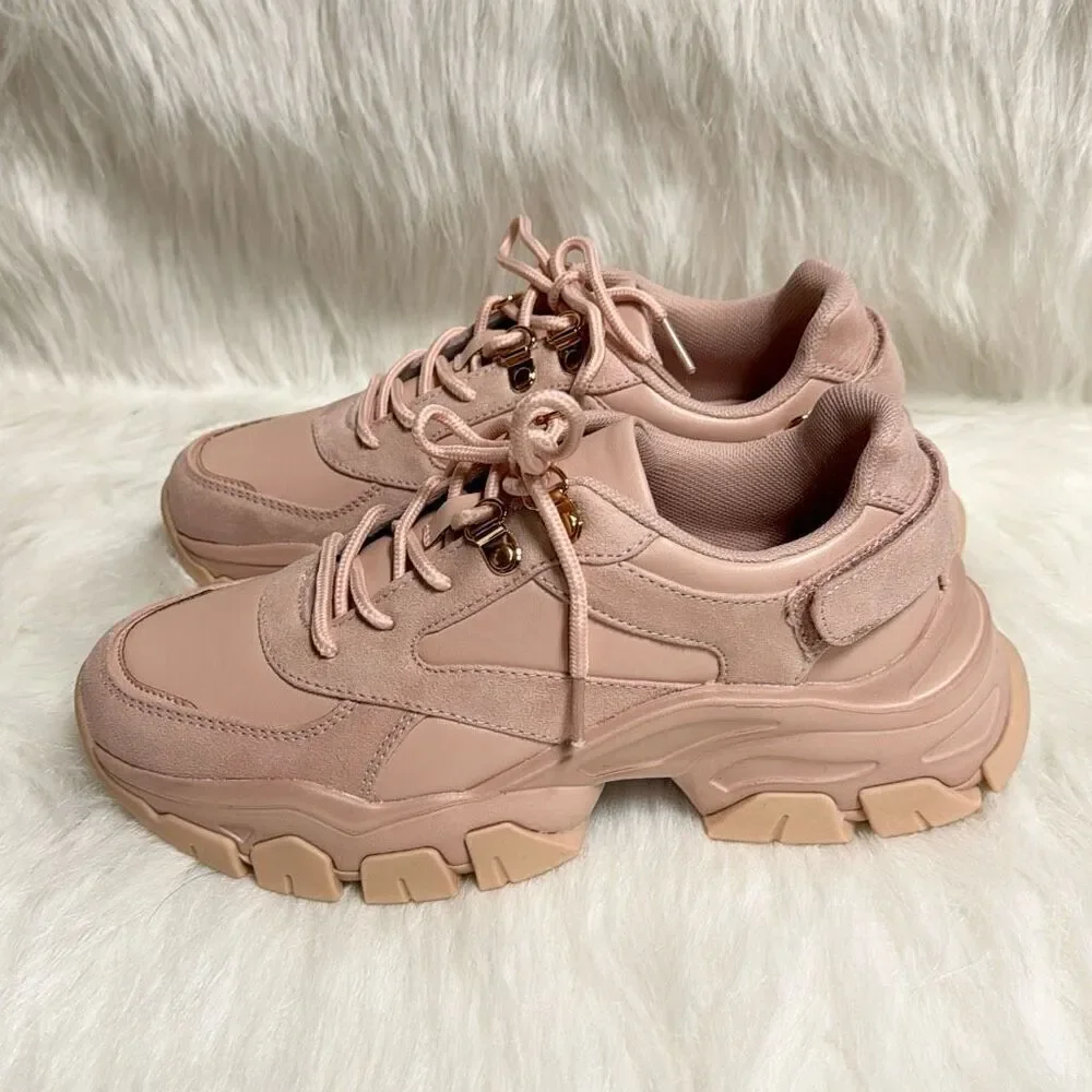 Just Fab Women’s Blush Sneaker Size 6.5 NEW